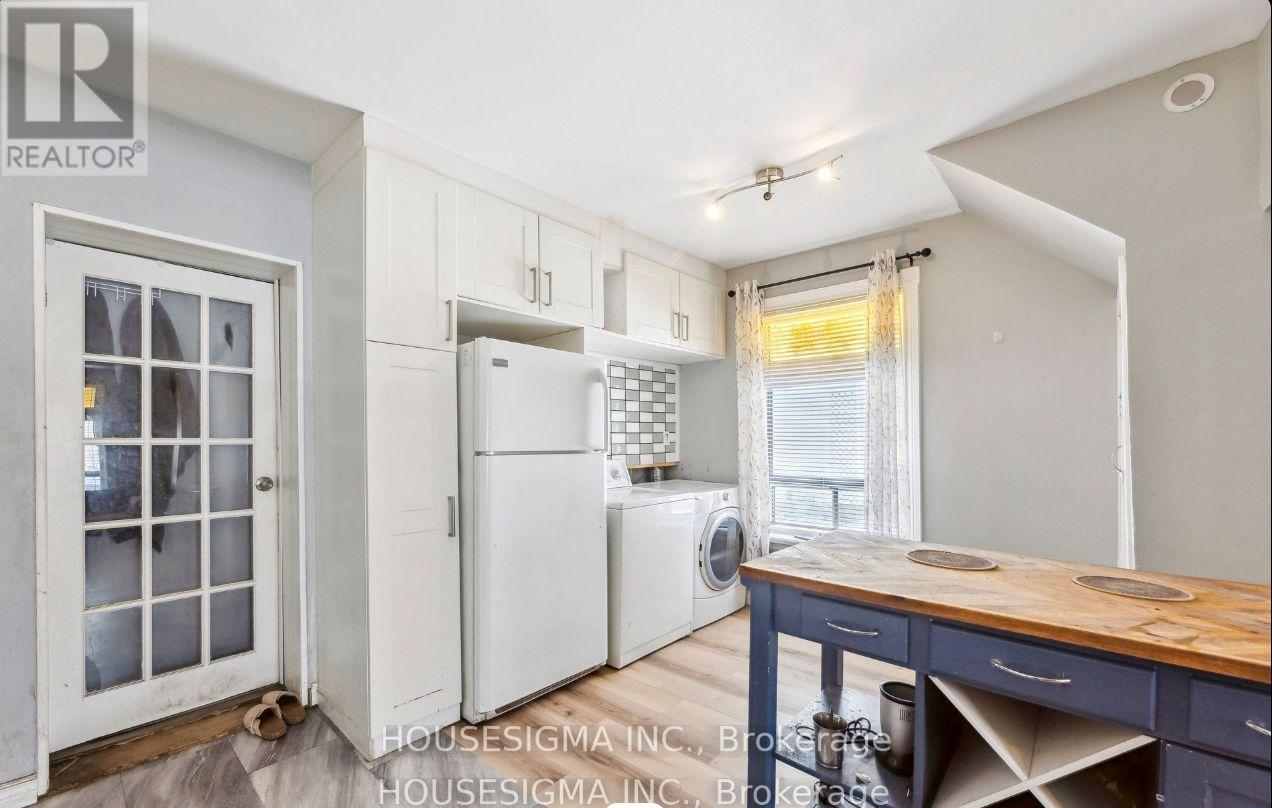 635 Brown Street, Peterborough (Otonabee Ward 1), Ontario  K9J 4K6 - Photo 11 - X12448339