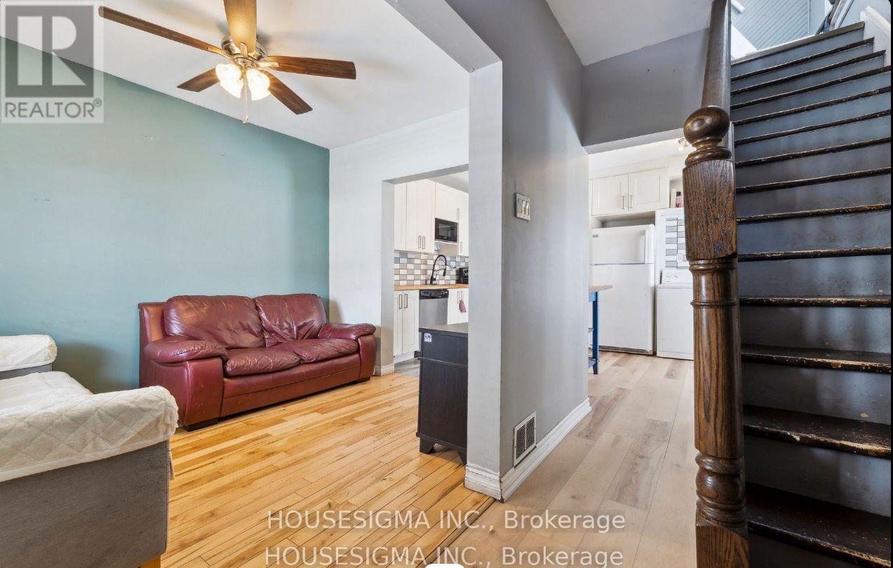 635 Brown Street, Peterborough (Otonabee Ward 1), Ontario  K9J 4K6 - Photo 6 - X12448339