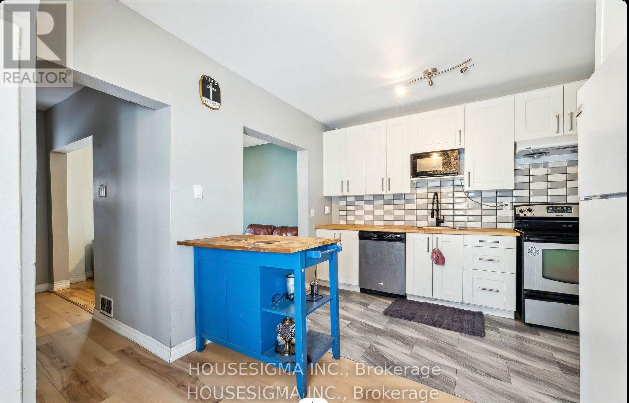 635 Brown Street, Peterborough (Otonabee Ward 1), Ontario  K9J 4K6 - Photo 8 - X12448339
