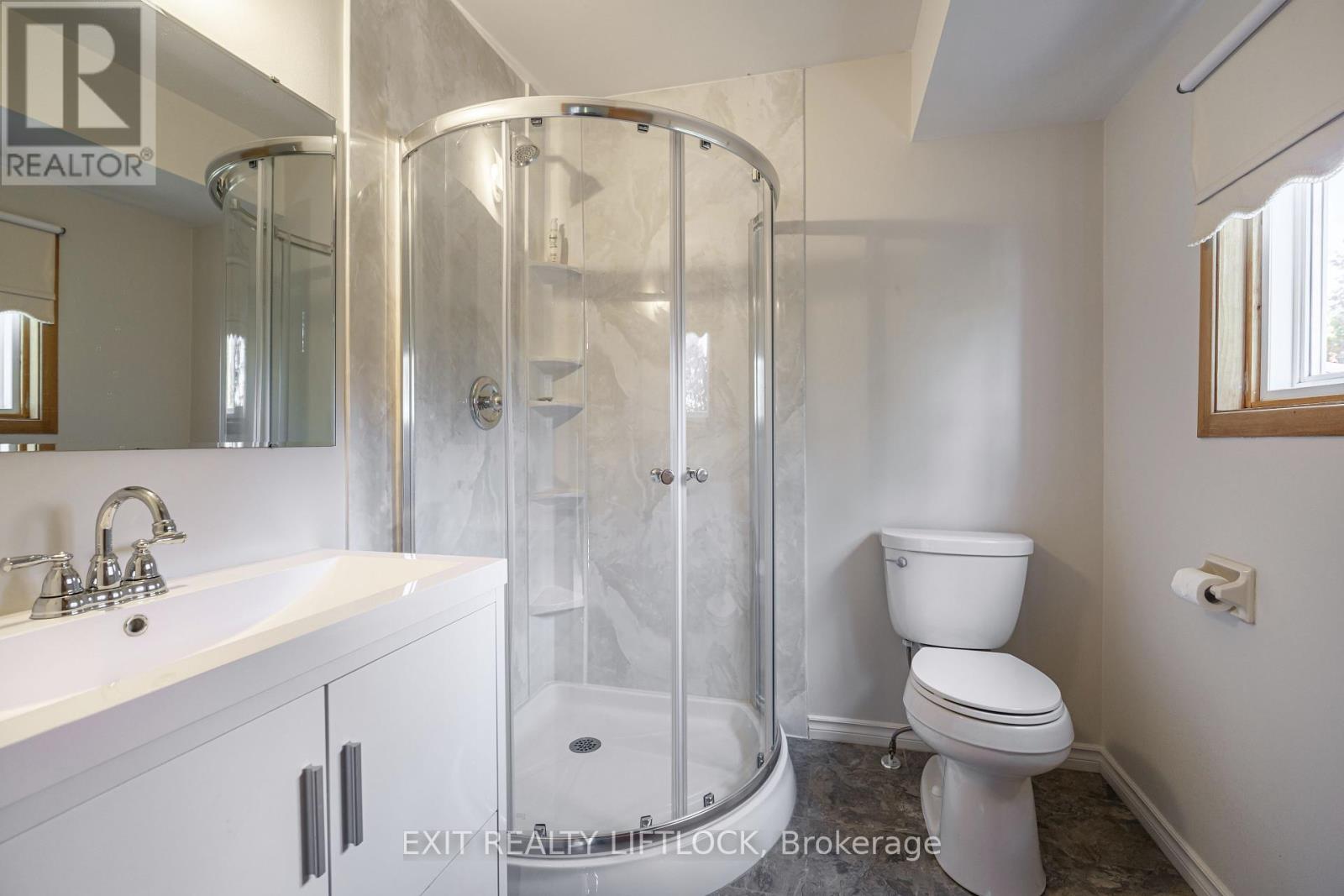 962 Golfview Road, Peterborough (Otonabee Ward 1), Ontario  K9J 7W4 - Photo 20 - X12448662