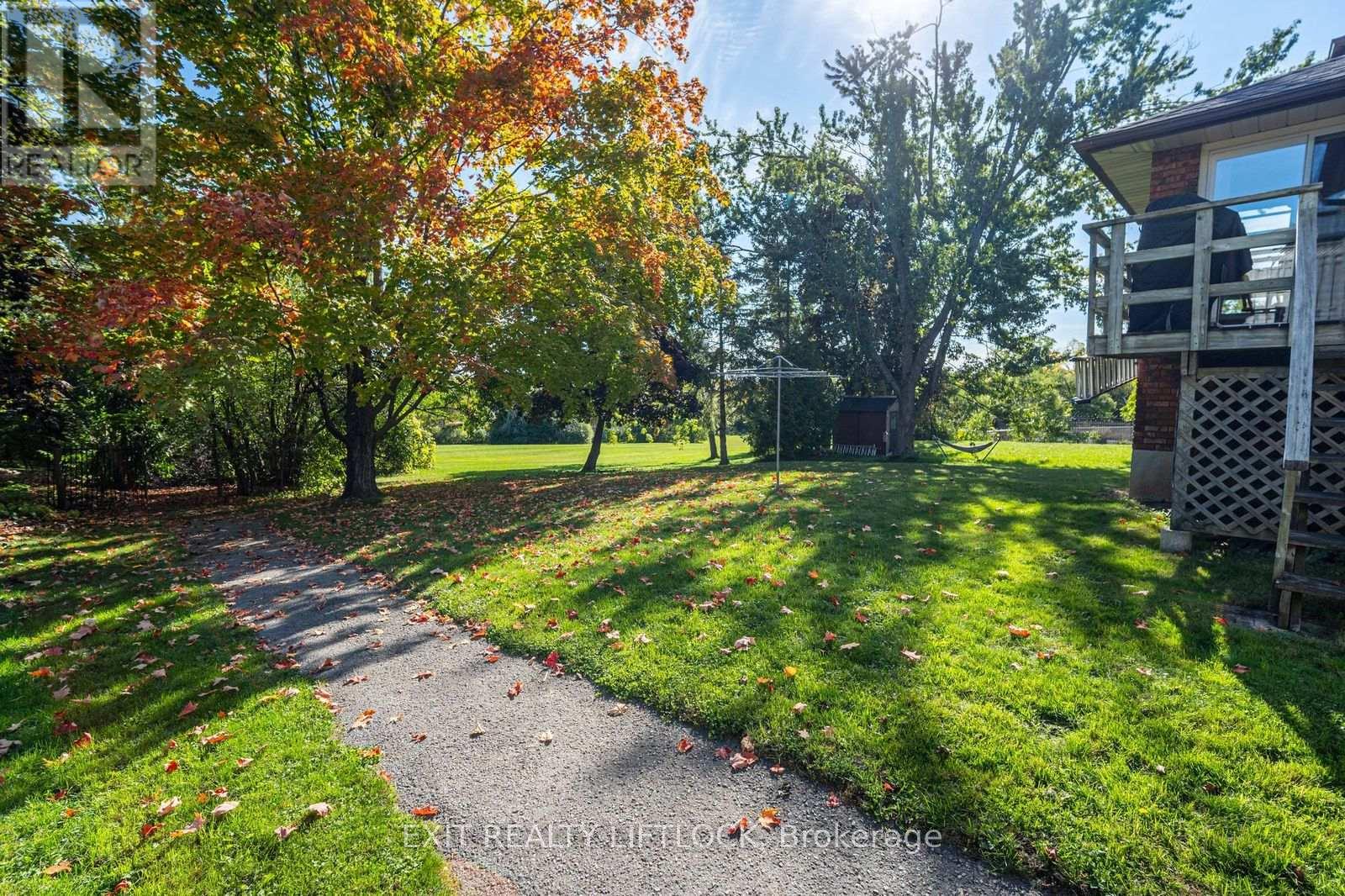 962 Golfview Road, Peterborough (Otonabee Ward 1), Ontario  K9J 7W4 - Photo 33 - X12448662