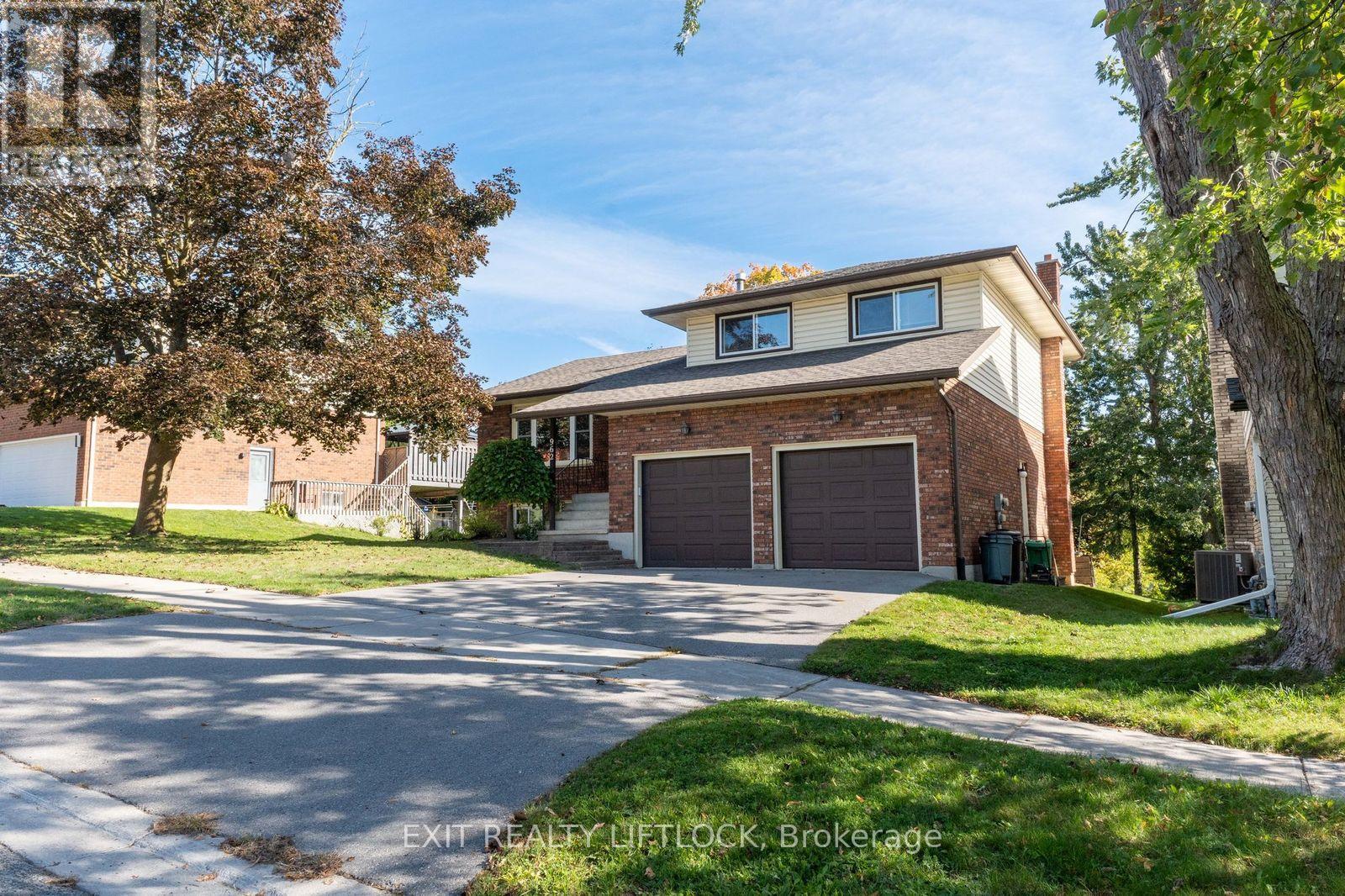 962 Golfview Road, Peterborough (Otonabee Ward 1), Ontario  K9J 7W4 - Photo 40 - X12448662