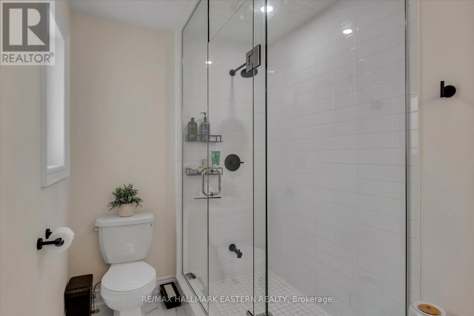 118 Whitehand Drive, Clarington (Newcastle), Ontario  L1B 0W1 - Photo 32 - E12448963