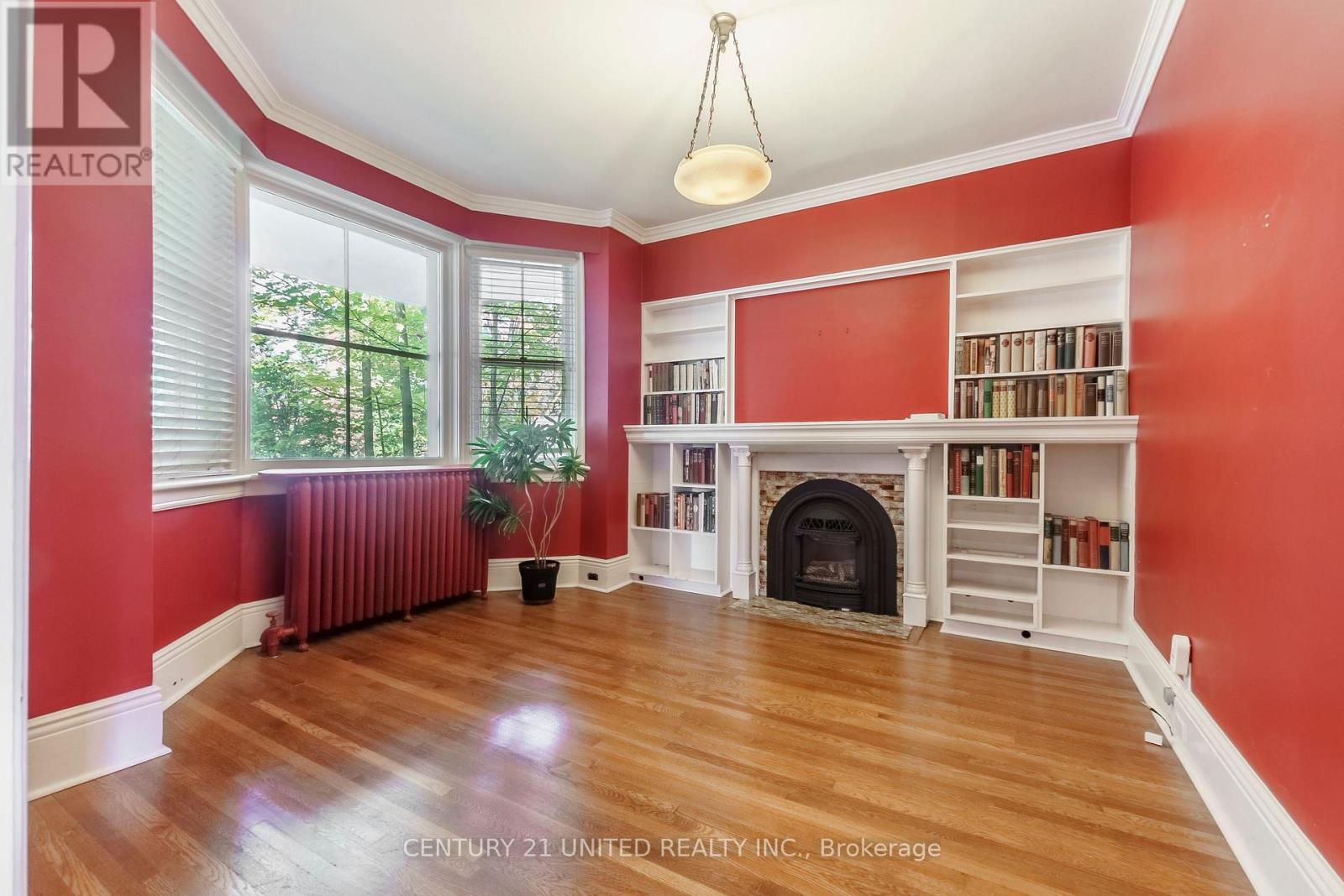 463 Hunter Street W, Peterborough (Town Ward 3), Ontario  K9H 2M7 - Photo 11 - X12449068