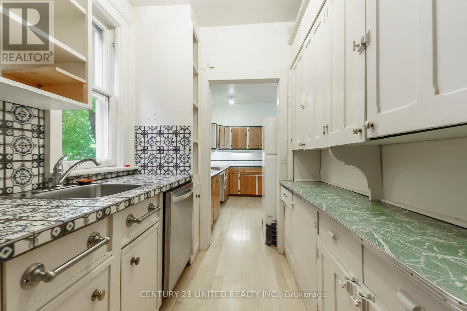 463 Hunter Street W, Peterborough (Town Ward 3), Ontario  K9H 2M7 - Photo 15 - X12449068