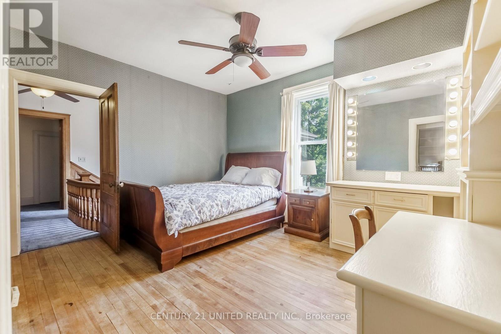 463 Hunter Street W, Peterborough (Town Ward 3), Ontario  K9H 2M7 - Photo 29 - X12449068