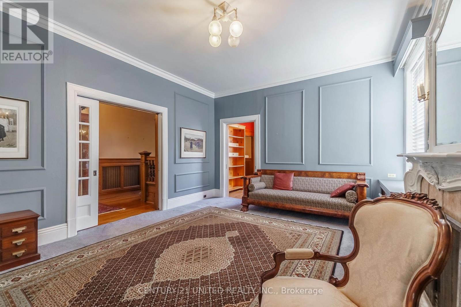 463 Hunter Street W, Peterborough (Town Ward 3), Ontario  K9H 2M7 - Photo 9 - X12449068