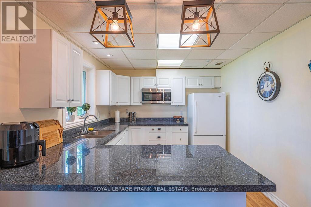 113 Fire Route 37, Trent Lakes, Ontario  K0L 1J0 - Photo 33 - X12449137