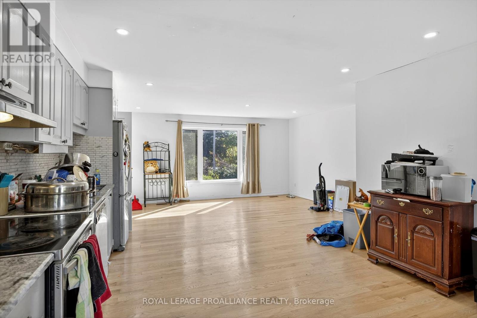 1592 12th Line Smith, Selwyn, Ontario  K0L 2H0 - Photo 9 - X12449206