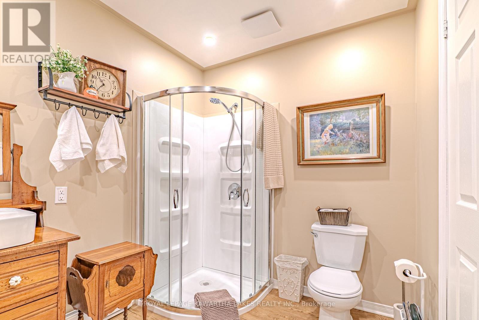 2525 Elm Tree Road, Kawartha Lakes (Fenelon), Ontario  K9V 4R1 - Photo 20 - X12449223