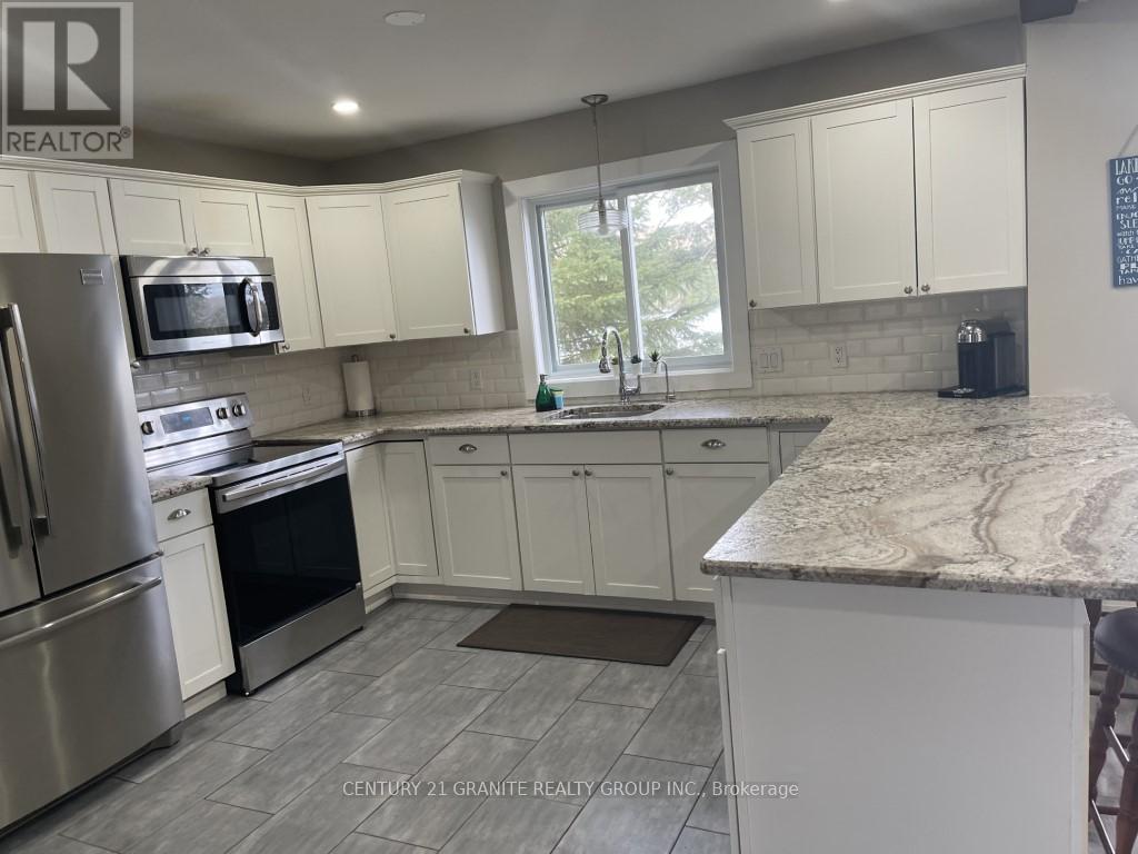 1038 Squirrel Lane, Highlands East (Cardiff Ward), Ontario  K0L 1C0 - Photo 15 - X12449301