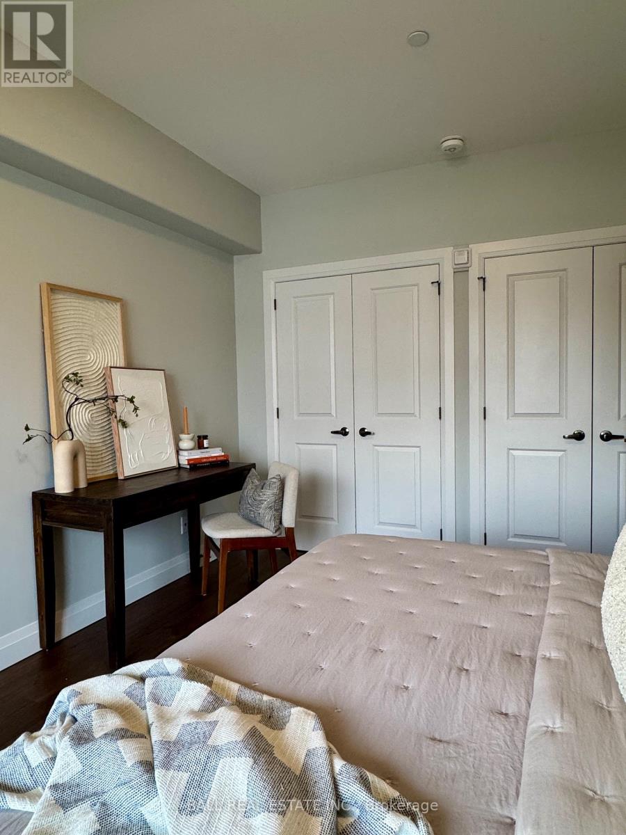 102 - 19 Hampton Lane, Selwyn, Ontario  K0L 2H0 - Photo 14 - X12449493