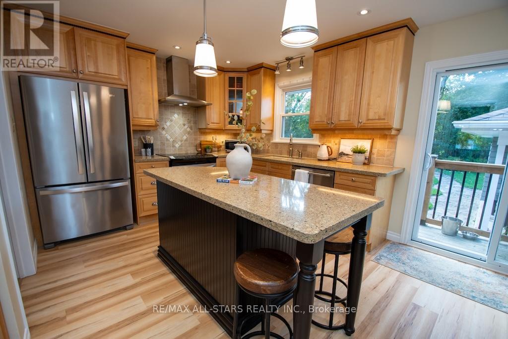 19 Adelaide Street S, Kawartha Lakes (Lindsay), Ontario  K9V 3J4 - Photo 13 - X12449576