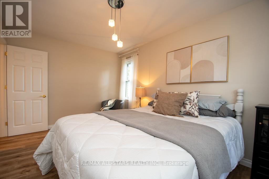 19 Adelaide Street S, Kawartha Lakes (Lindsay), Ontario  K9V 3J4 - Photo 21 - X12449576