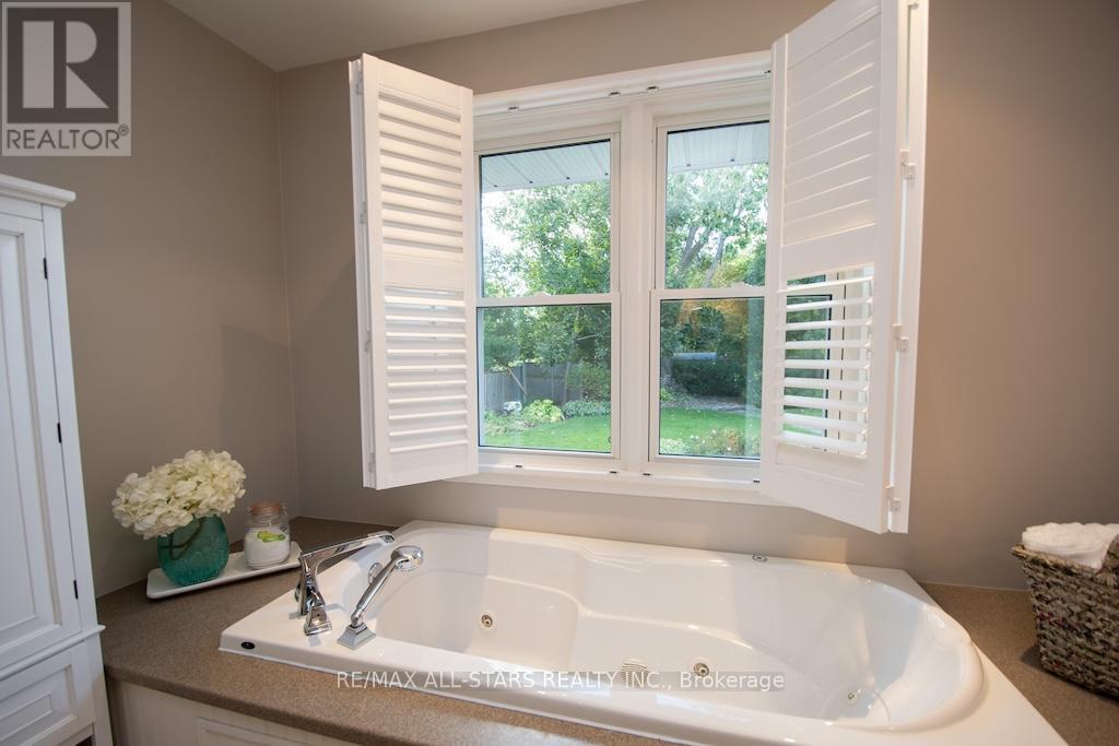 19 Adelaide Street S, Kawartha Lakes (Lindsay), Ontario  K9V 3J4 - Photo 22 - X12449576