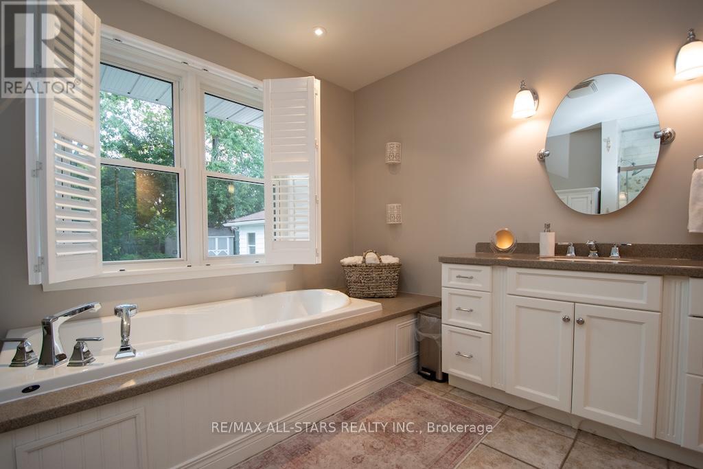 19 Adelaide Street S, Kawartha Lakes (Lindsay), Ontario  K9V 3J4 - Photo 24 - X12449576