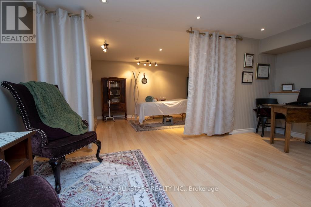 19 Adelaide Street S, Kawartha Lakes (Lindsay), Ontario  K9V 3J4 - Photo 27 - X12449576