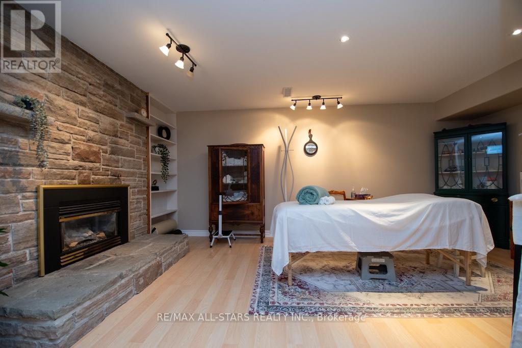 19 Adelaide Street S, Kawartha Lakes (Lindsay), Ontario  K9V 3J4 - Photo 28 - X12449576