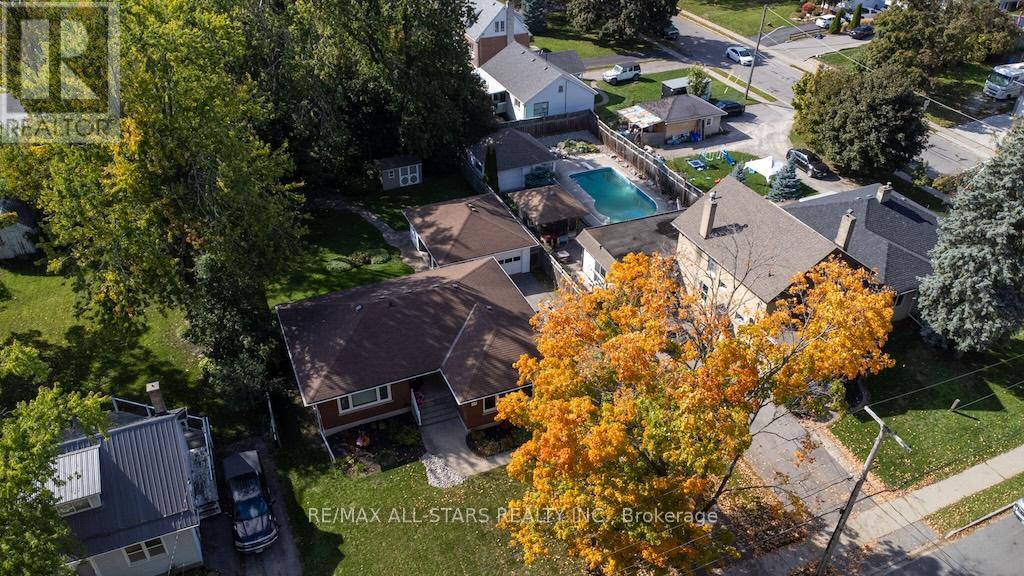 19 Adelaide Street S, Kawartha Lakes (Lindsay), Ontario  K9V 3J4 - Photo 36 - X12449576