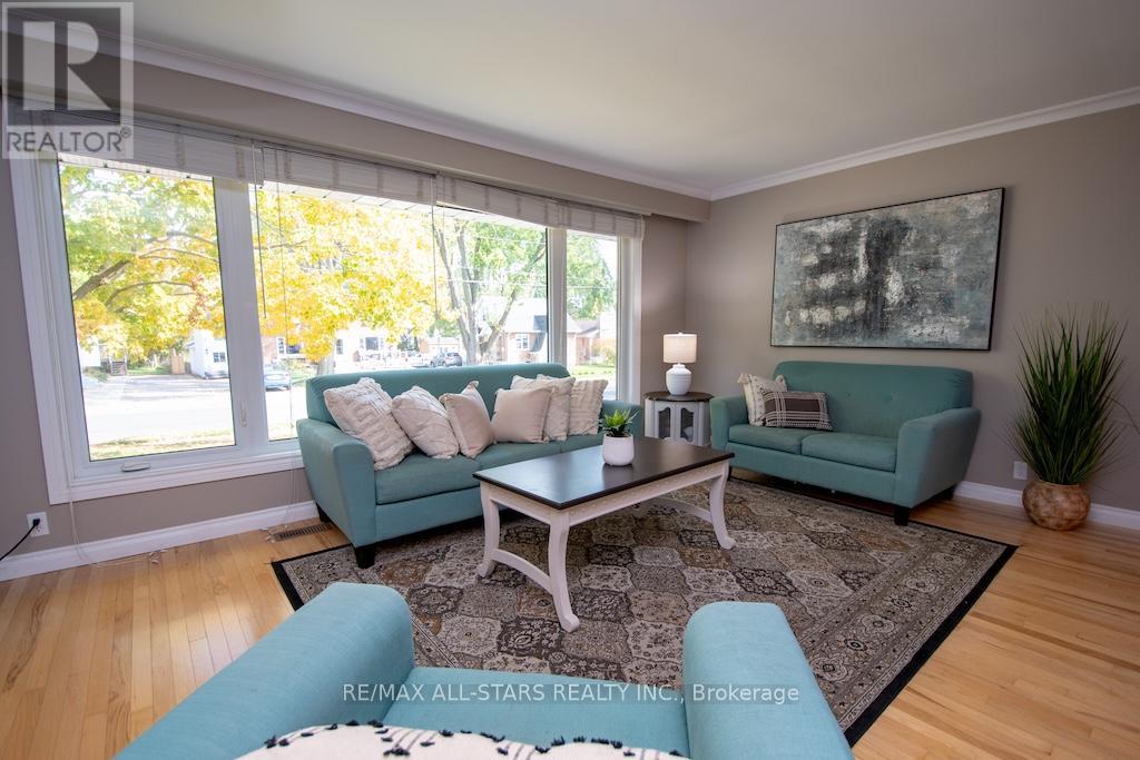 19 Adelaide Street S, Kawartha Lakes (Lindsay), Ontario  K9V 3J4 - Photo 7 - X12449576