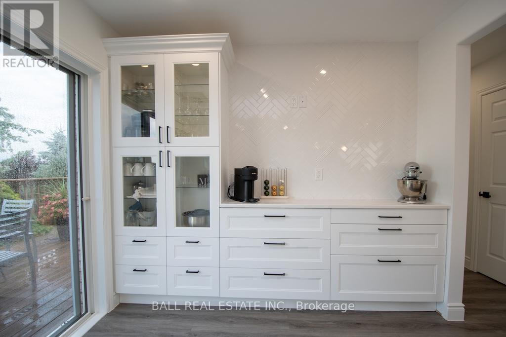 2546 Marsdale Drive, Peterborough (Ashburnham Ward 4), Ontario  K9L 1R4 - Photo 18 - X12449613