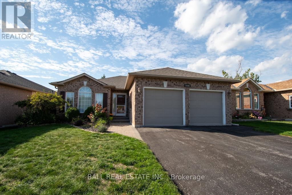 2546 Marsdale Drive, Peterborough (Ashburnham Ward 4), Ontario  K9L 1R4 - Photo 3 - X12449613