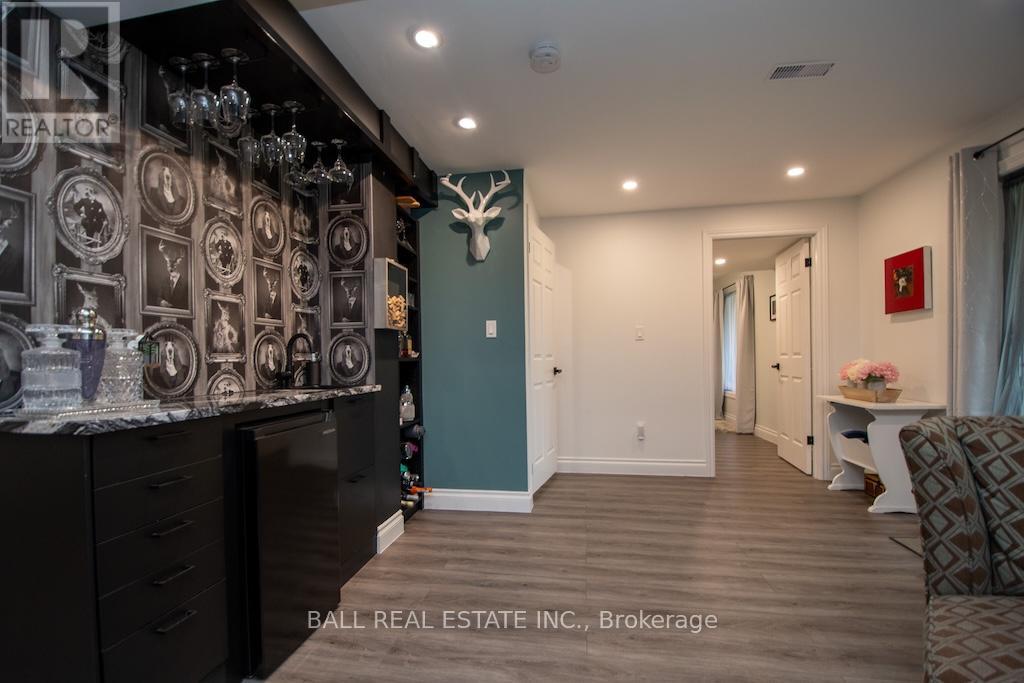 2546 Marsdale Drive, Peterborough (Ashburnham Ward 4), Ontario  K9L 1R4 - Photo 35 - X12449613