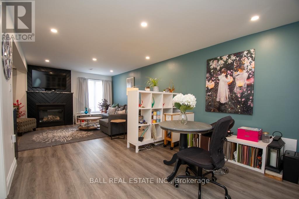 2546 Marsdale Drive, Peterborough (Ashburnham Ward 4), Ontario  K9L 1R4 - Photo 38 - X12449613