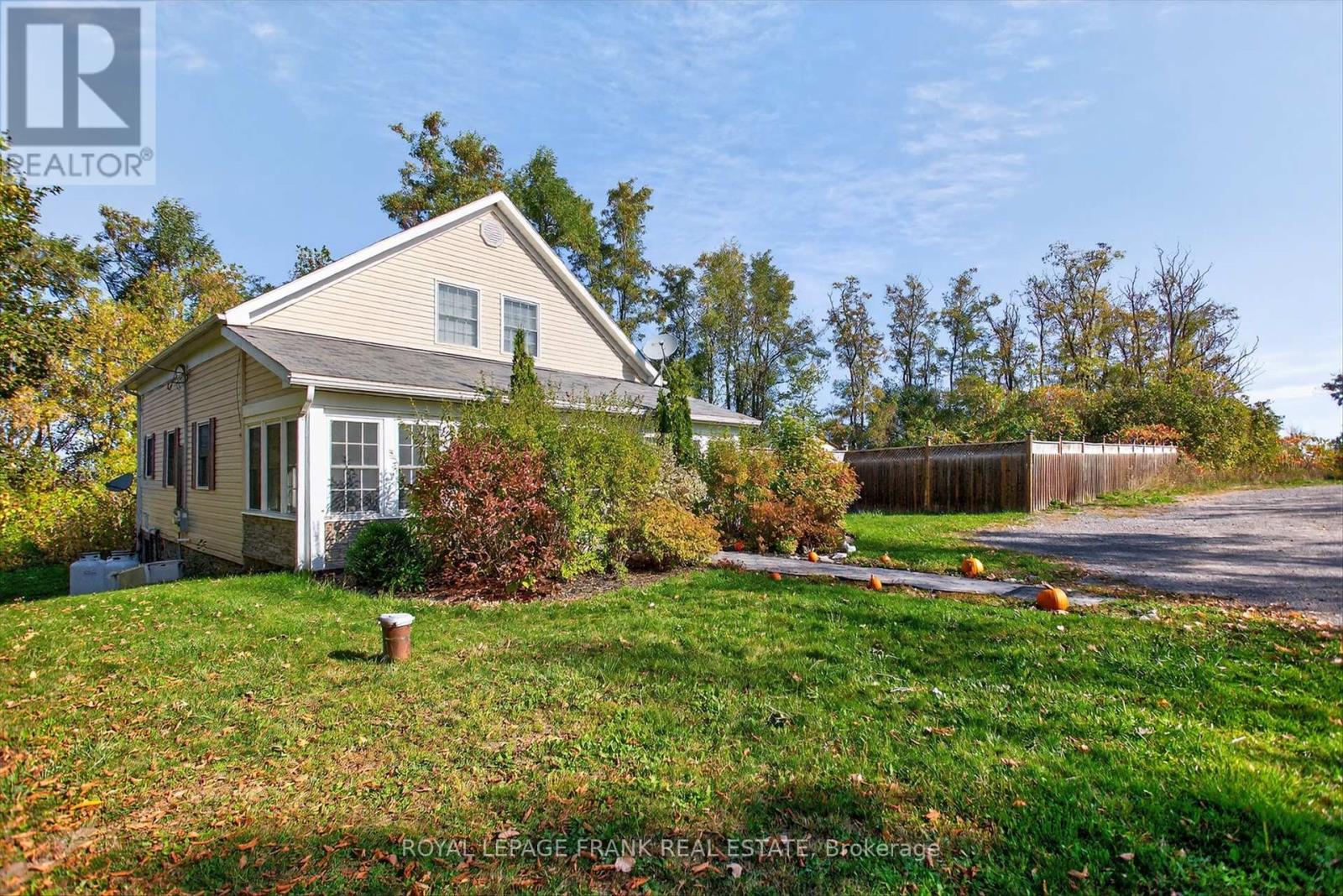 2648 Dummer-Asphodel Road, Douro-Dummer, Ontario  K0L 3A0 - Photo 38 - X12449706