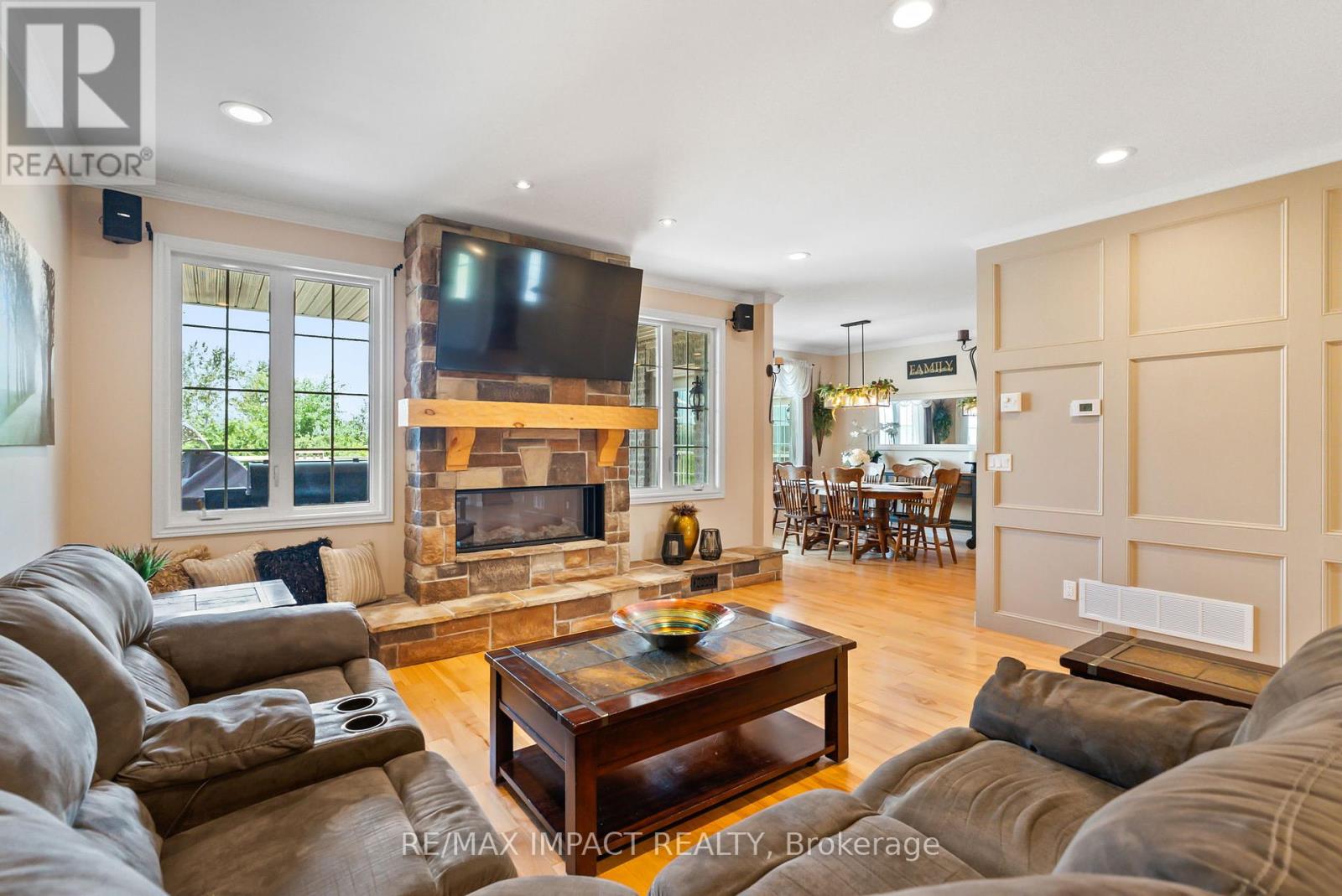 422 7a Highway, Cavan Monaghan (Cavan Twp), Ontario  L0A 1C0 - Photo 10 - X12449798