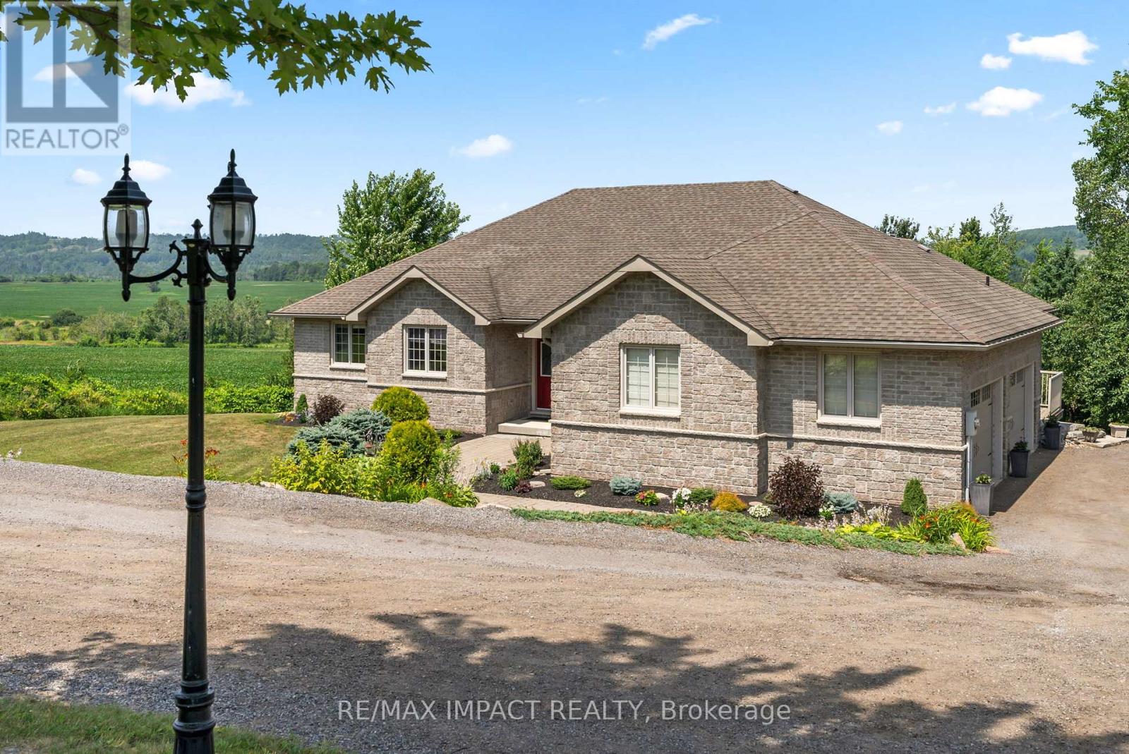 422 7a Highway, Cavan Monaghan (Cavan Twp), Ontario  L0A 1C0 - Photo 3 - X12449798