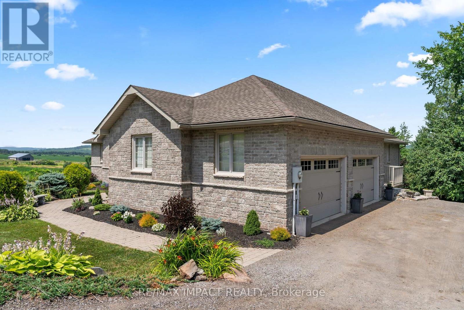 422 7a Highway, Cavan Monaghan (Cavan Twp), Ontario  L0A 1C0 - Photo 4 - X12449798