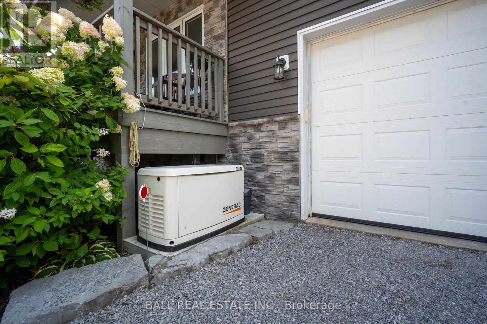 47 Sumcot Drive, Trent Lakes, Ontario  K0L 1J0 - Photo 44 - X12450401