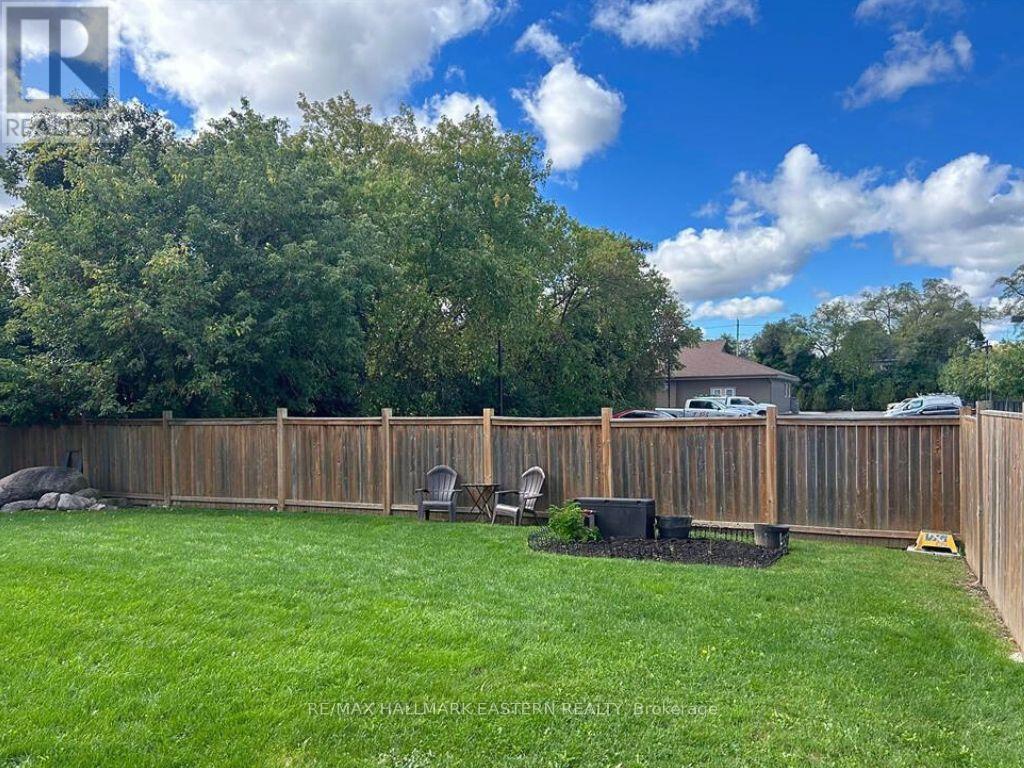 Unit 6 - 53 Leahys Lane, Peterborough (Ashburnham Ward 4), Ontario  K9H 2G9 - Photo 11 - X12450464