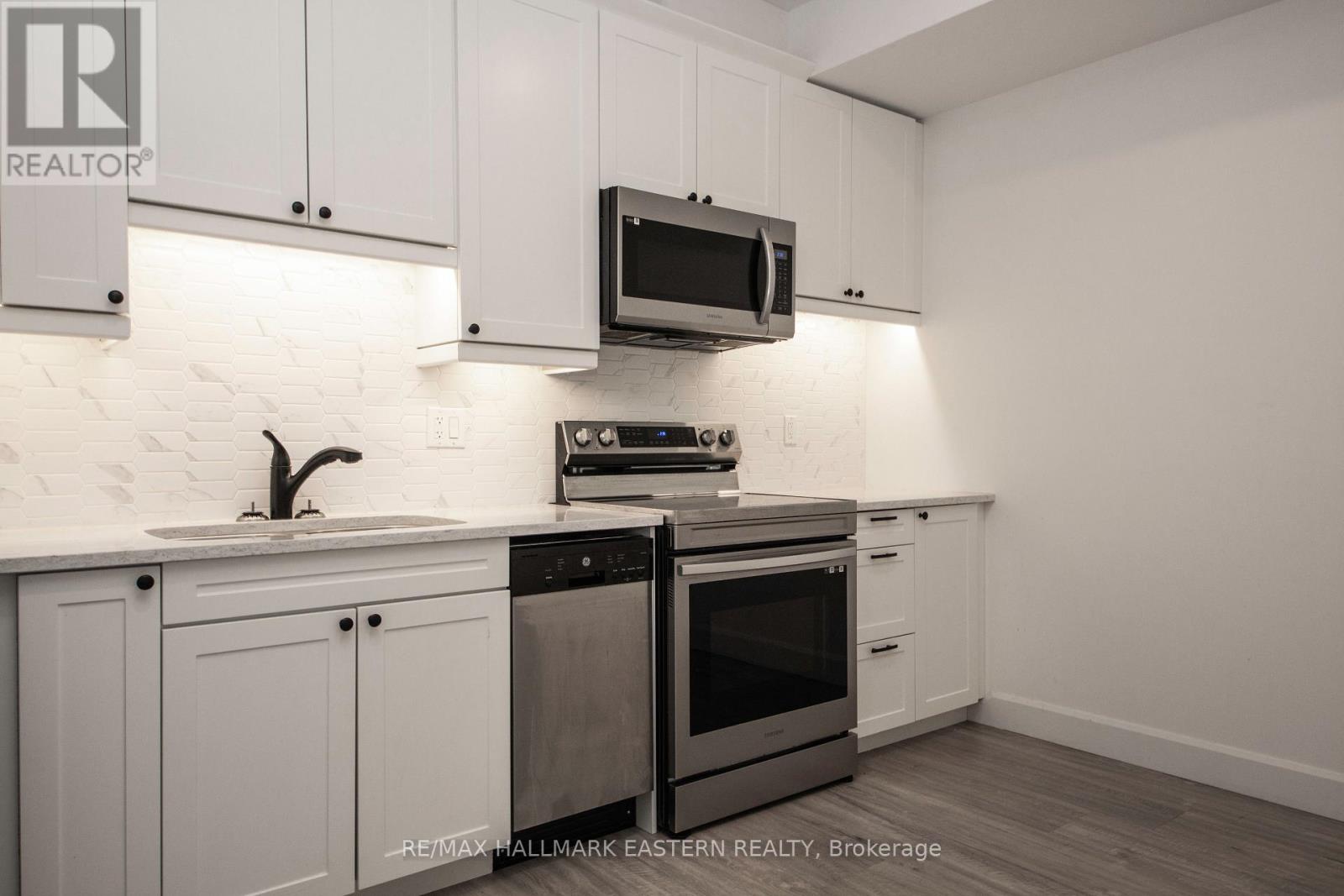 Unit 6 - 53 Leahys Lane, Peterborough (Ashburnham Ward 4), Ontario  K9H 2G9 - Photo 2 - X12450464