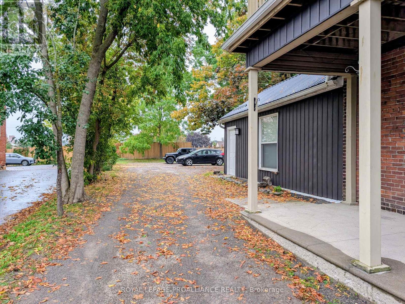 199 Dalhousie Street, Peterborough (Town Ward 3), Ontario  K9J 2M1 - Photo 18 - X12451169