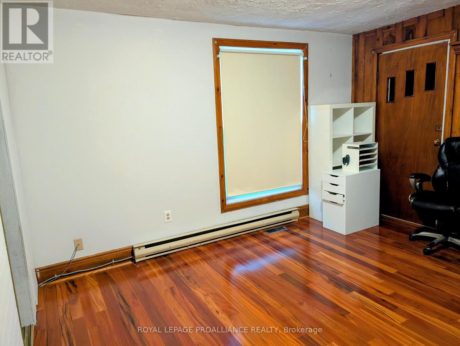 199 Dalhousie Street, Peterborough (Town Ward 3), Ontario  K9J 2M1 - Photo 3 - X12451169