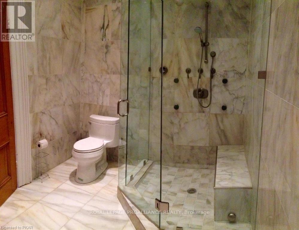 199 Dalhousie Street, Peterborough (Town Ward 3), Ontario  K9J 2M1 - Photo 9 - X12451169