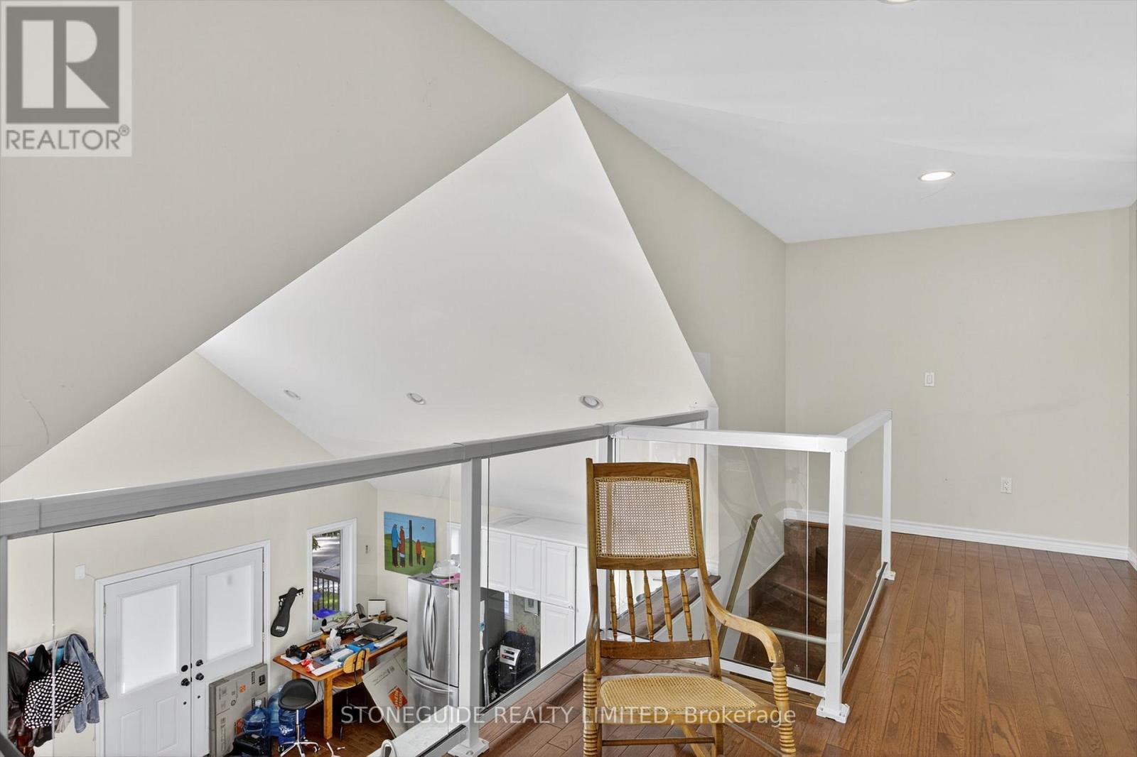 122 Fradette Avenue, Peterborough (Otonabee Ward 1), Ontario  K9J 1T5 - Photo 15 - X12451245