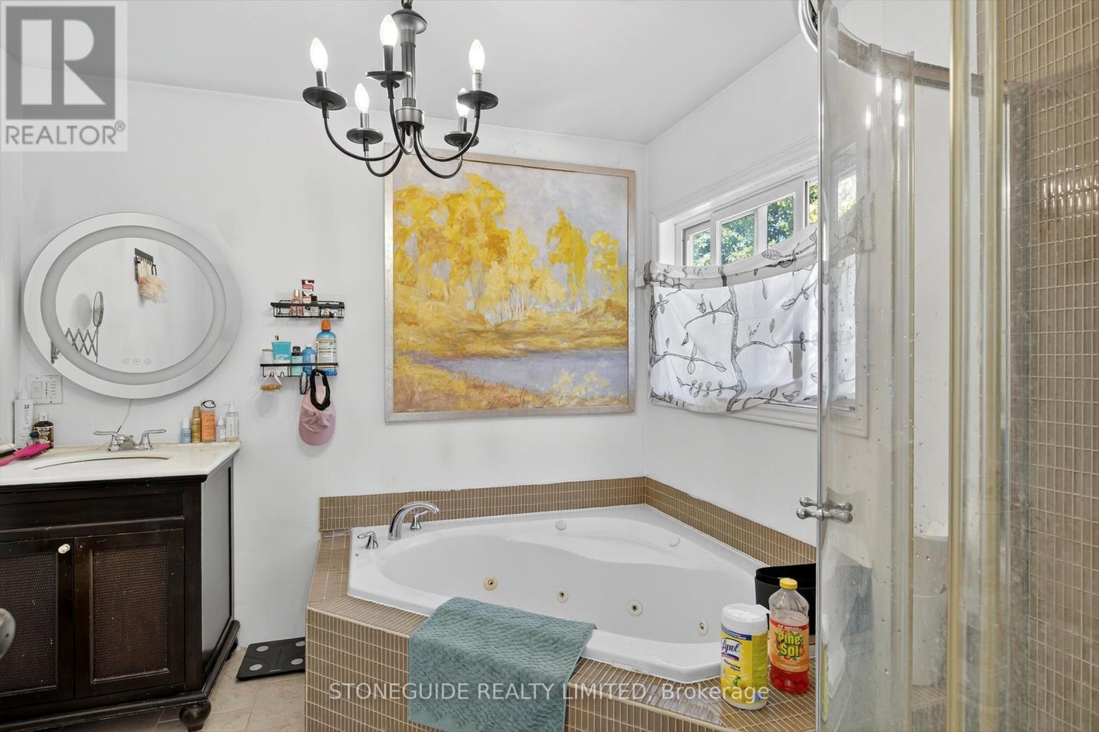 122 Fradette Avenue, Peterborough (Otonabee Ward 1), Ontario  K9J 1T5 - Photo 21 - X12451245