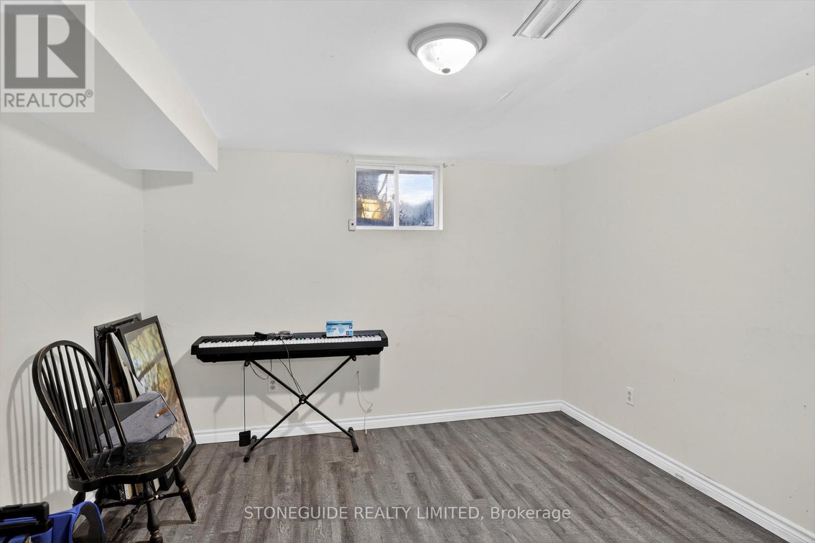 122 Fradette Avenue, Peterborough (Otonabee Ward 1), Ontario  K9J 1T5 - Photo 27 - X12451245