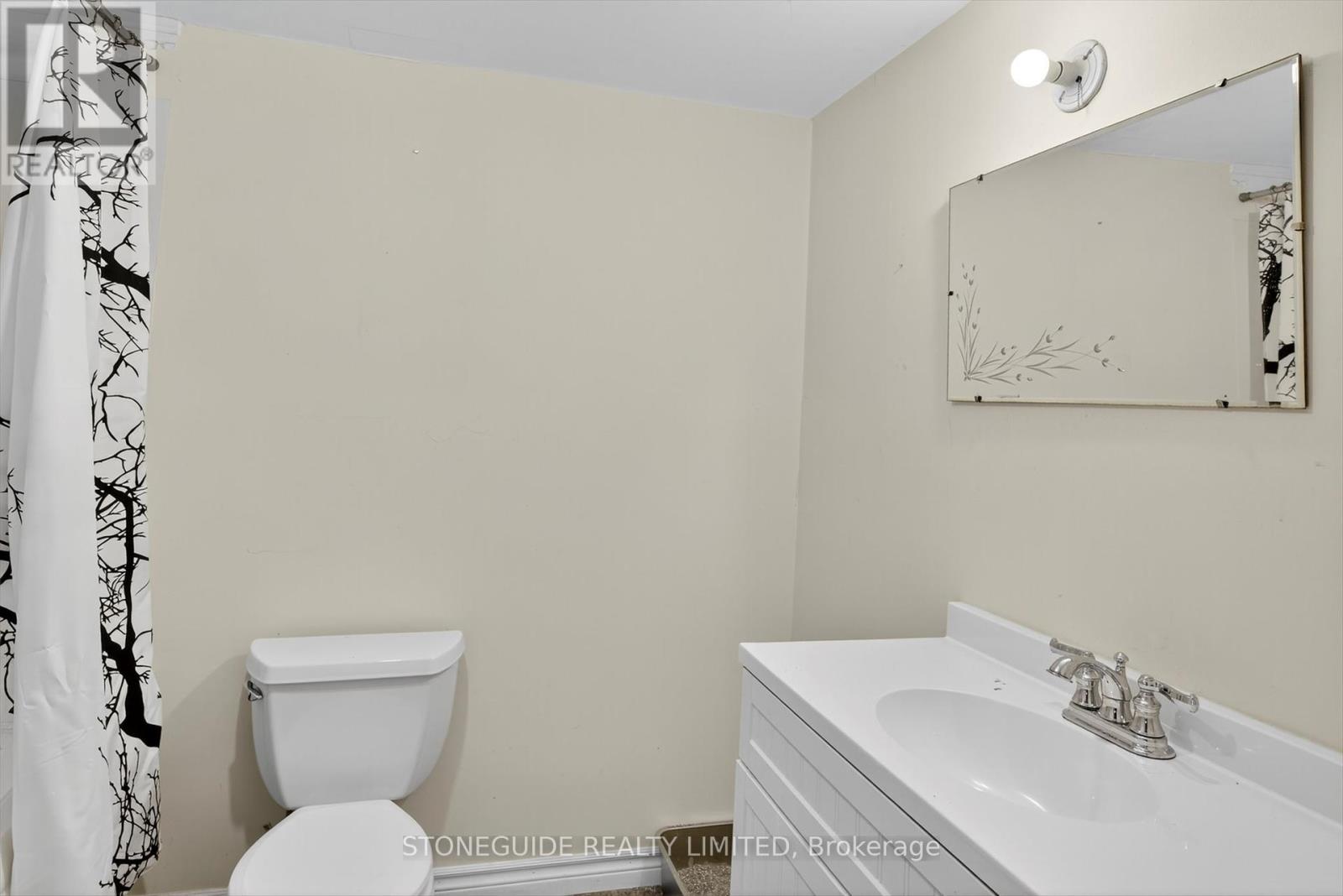 122 Fradette Avenue, Peterborough (Otonabee Ward 1), Ontario  K9J 1T5 - Photo 29 - X12451245