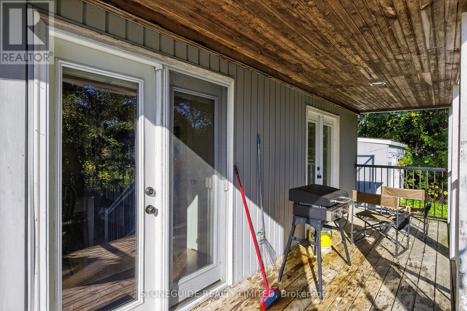 122 Fradette Avenue, Peterborough (Otonabee Ward 1), Ontario  K9J 1T5 - Photo 35 - X12451245