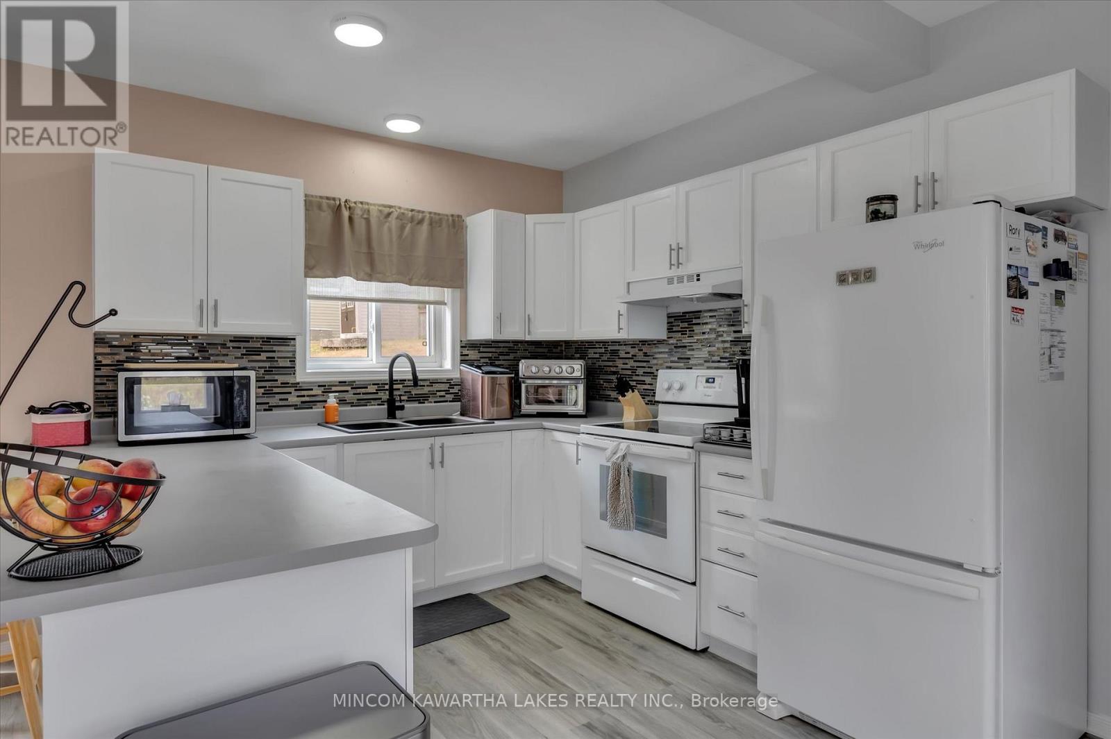 2466 Queen Mary Street, Cavan Monaghan (Cavan Twp), Ontario  L0A 1C0 - Photo 5 - X12451356