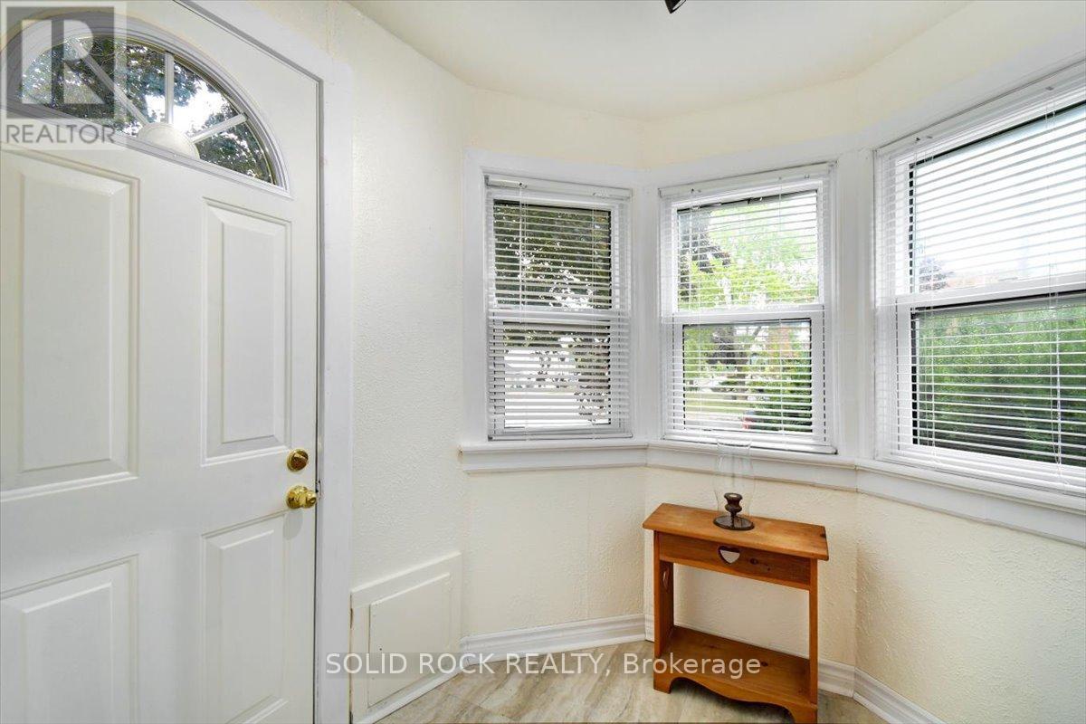 141 Oliver Road, Trent Hills (Campbellford), Ontario  K0L 1L0 - Photo 12 - X12451256
