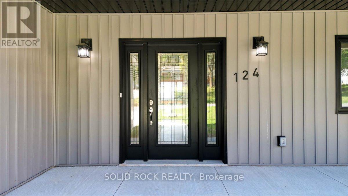 124 Cromwell Street, Trent Hills (Campbellford), Ontario  K0L 1L0 - Photo 2 - X12451266