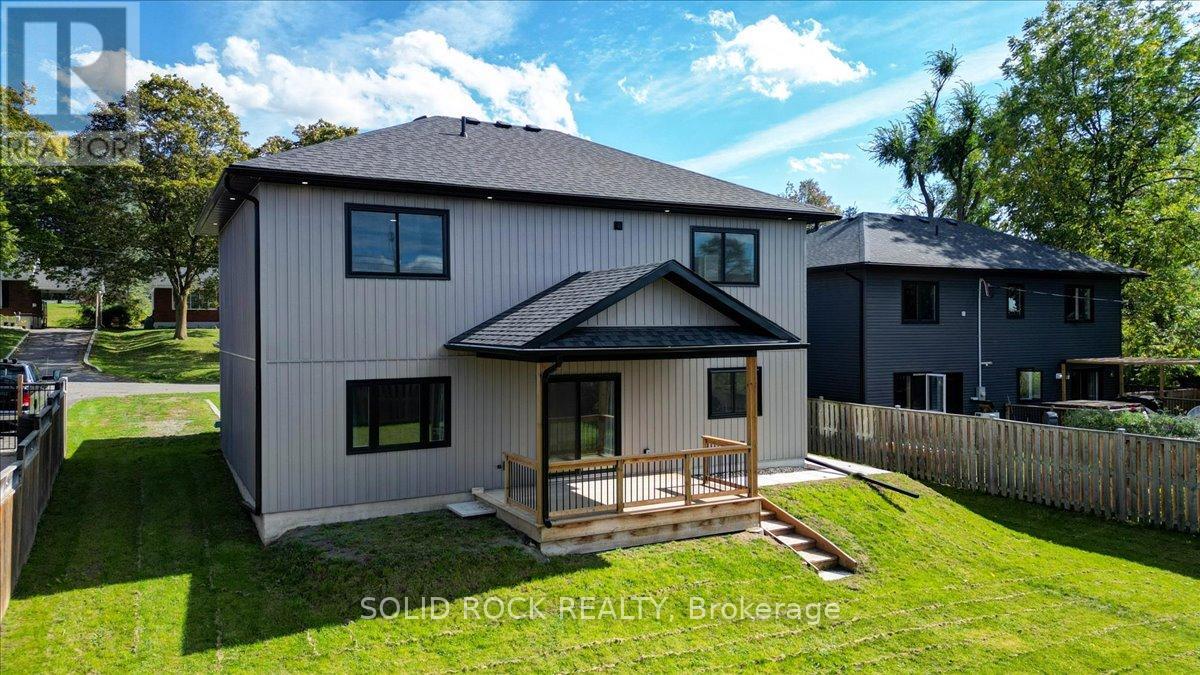 124 Cromwell Street, Trent Hills (Campbellford), Ontario  K0L 1L0 - Photo 28 - X12451266