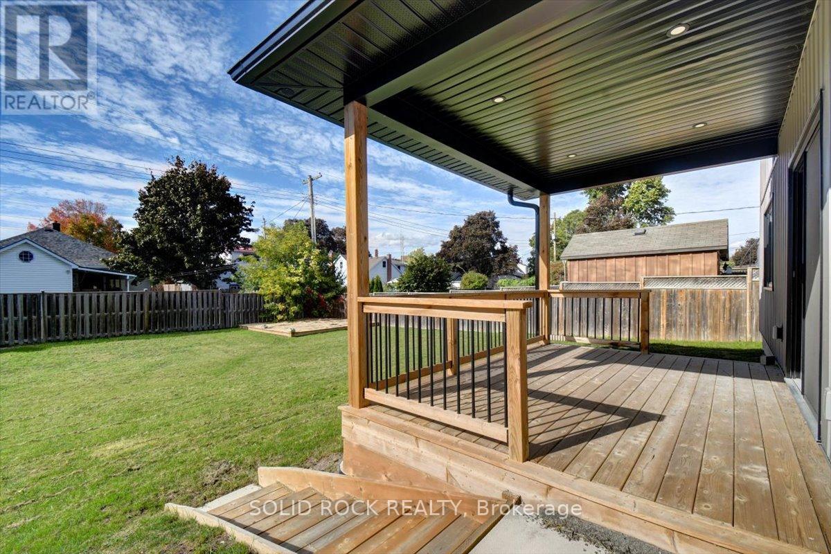 124 Cromwell Street, Trent Hills (Campbellford), Ontario  K0L 1L0 - Photo 31 - X12451266