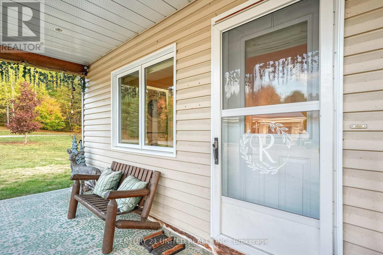 31 Mclean Road, Hastings Highlands (Monteagle Ward), Ontario  K0L 2R0 - Photo 5 - X12451624