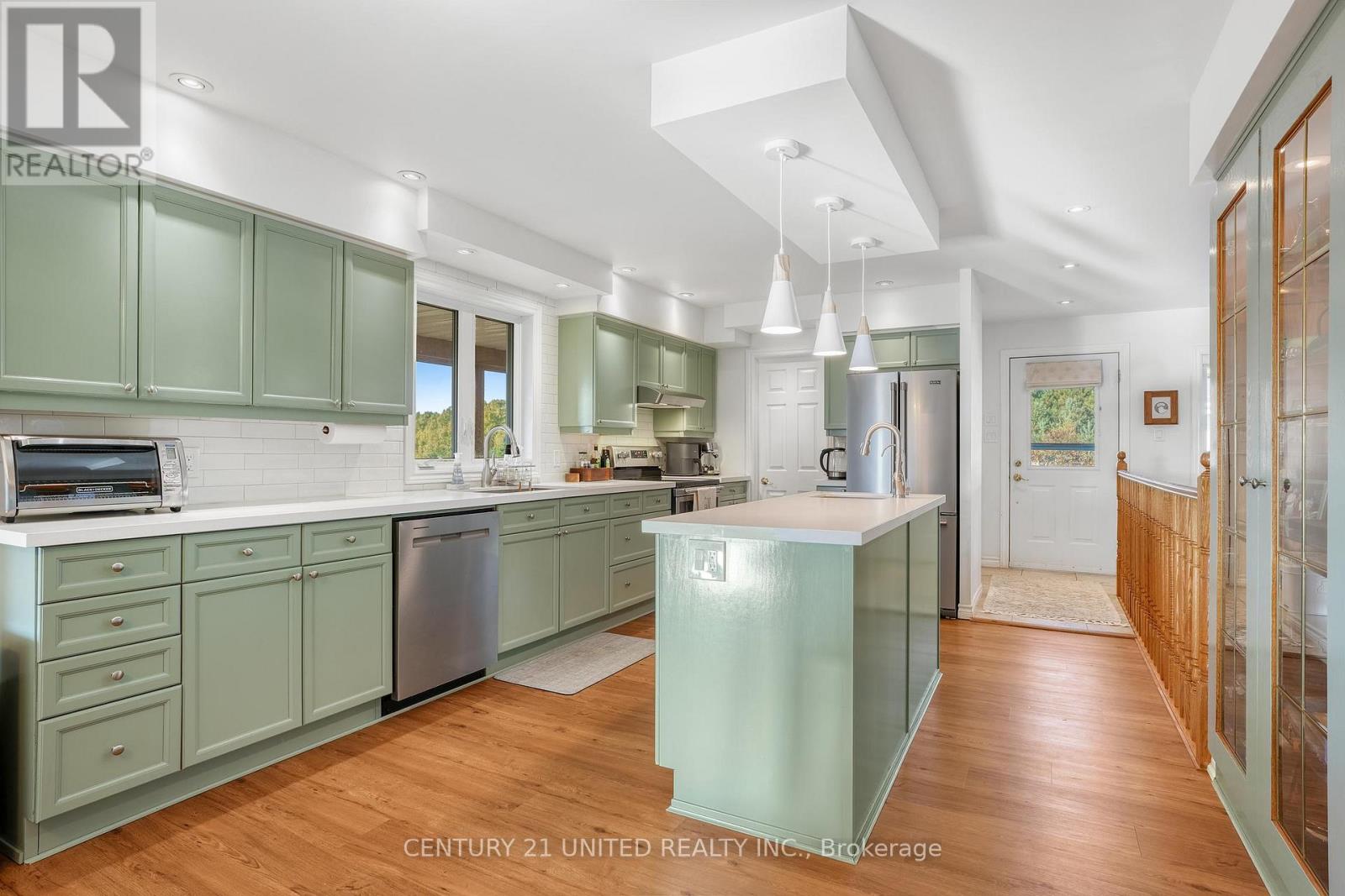 31 Mclean Road, Hastings Highlands (Monteagle Ward), Ontario  K0L 2R0 - Photo 7 - X12451624